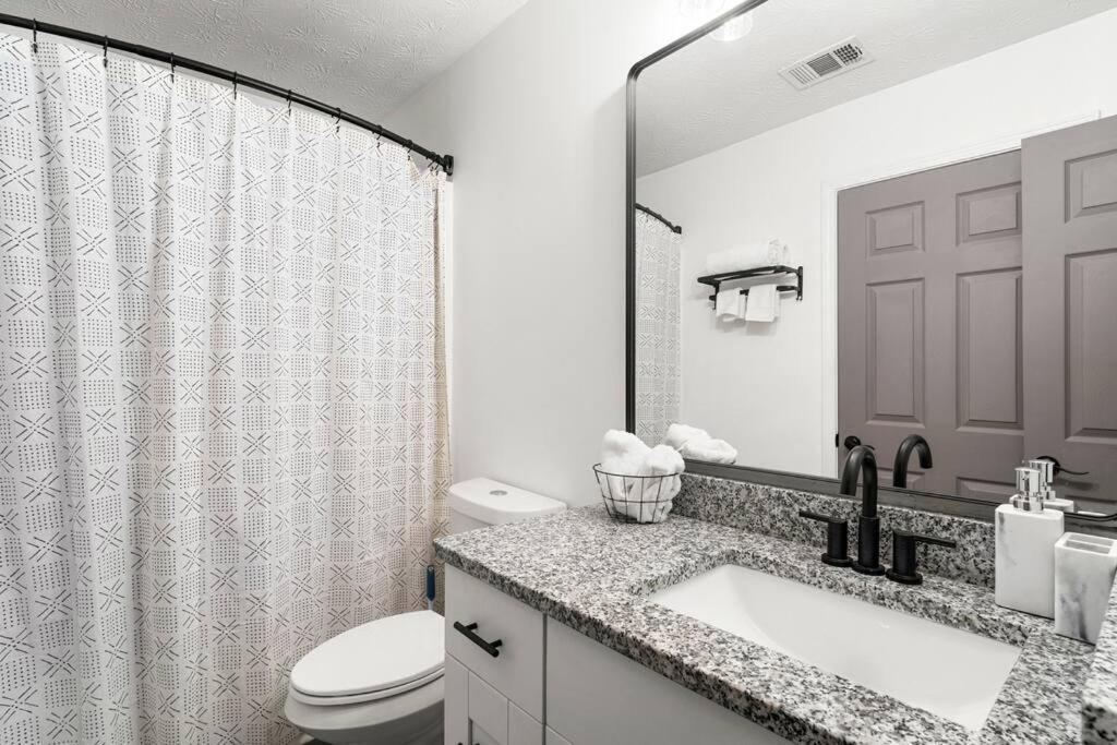 Modern 3Bd,2Ba Townhome Near Stadiums In Metro-Atl Атланта Экстерьер фото